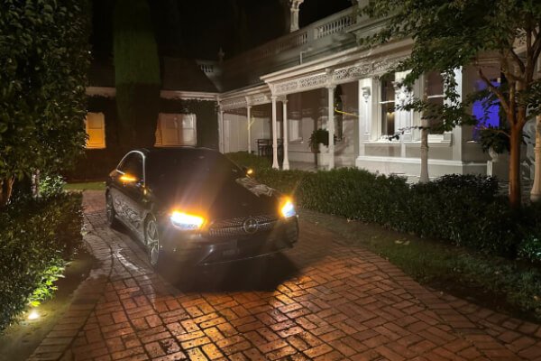 Caroline Springs To Melbourne Airport Taxi